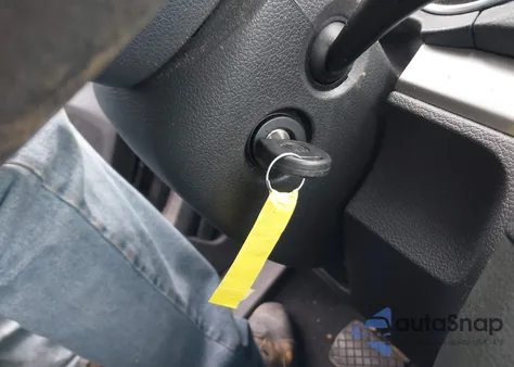 2010 Volkswagen Golf z USA, uszkodzony, nr VIN WVWDB7AJ3AW427411